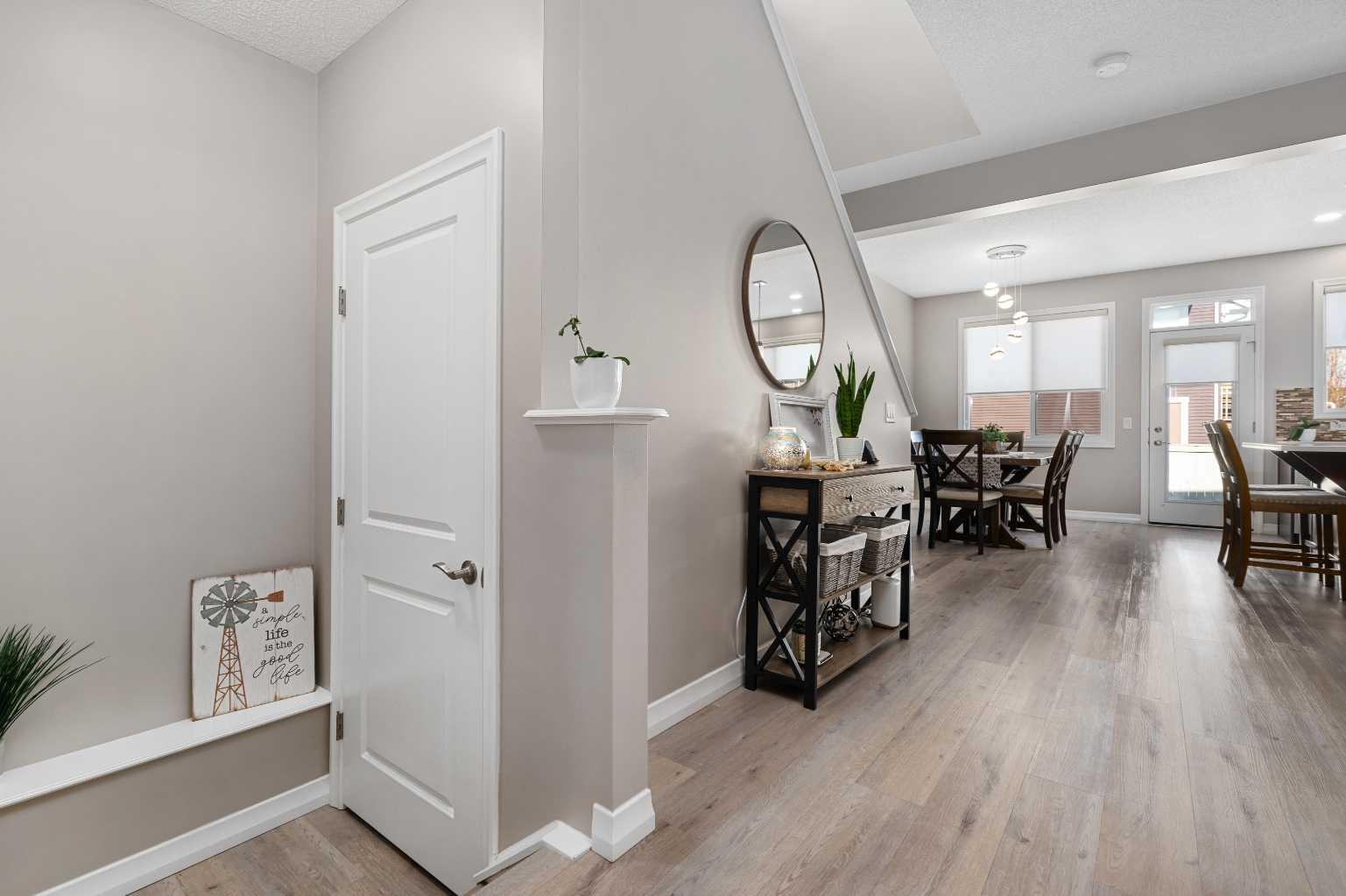 58 Kingfisher Crescent SE