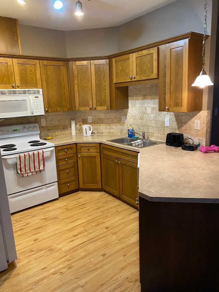 Lakeland Drive Lakeland Drive 103