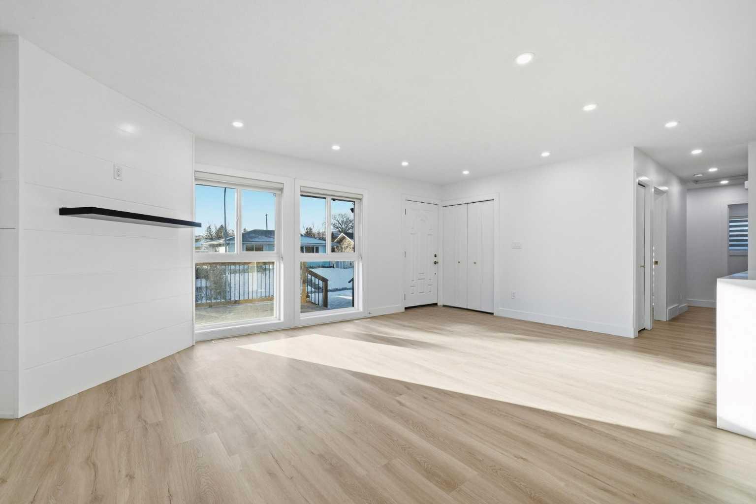 304 Huntbourne Hill NE