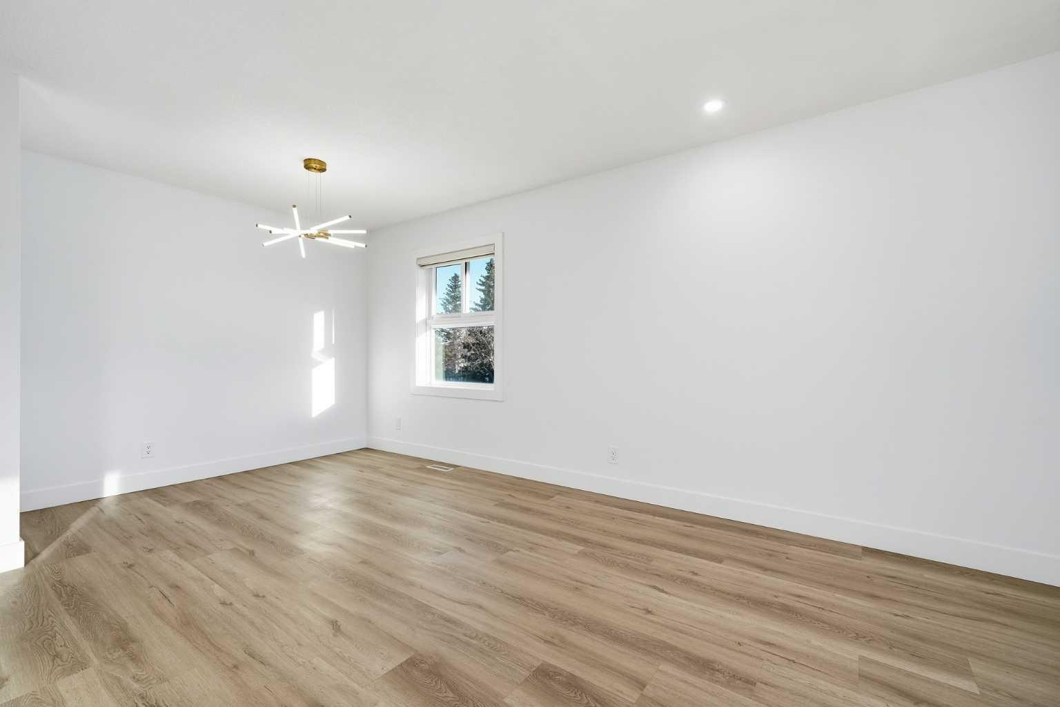 304 Huntbourne Hill NE