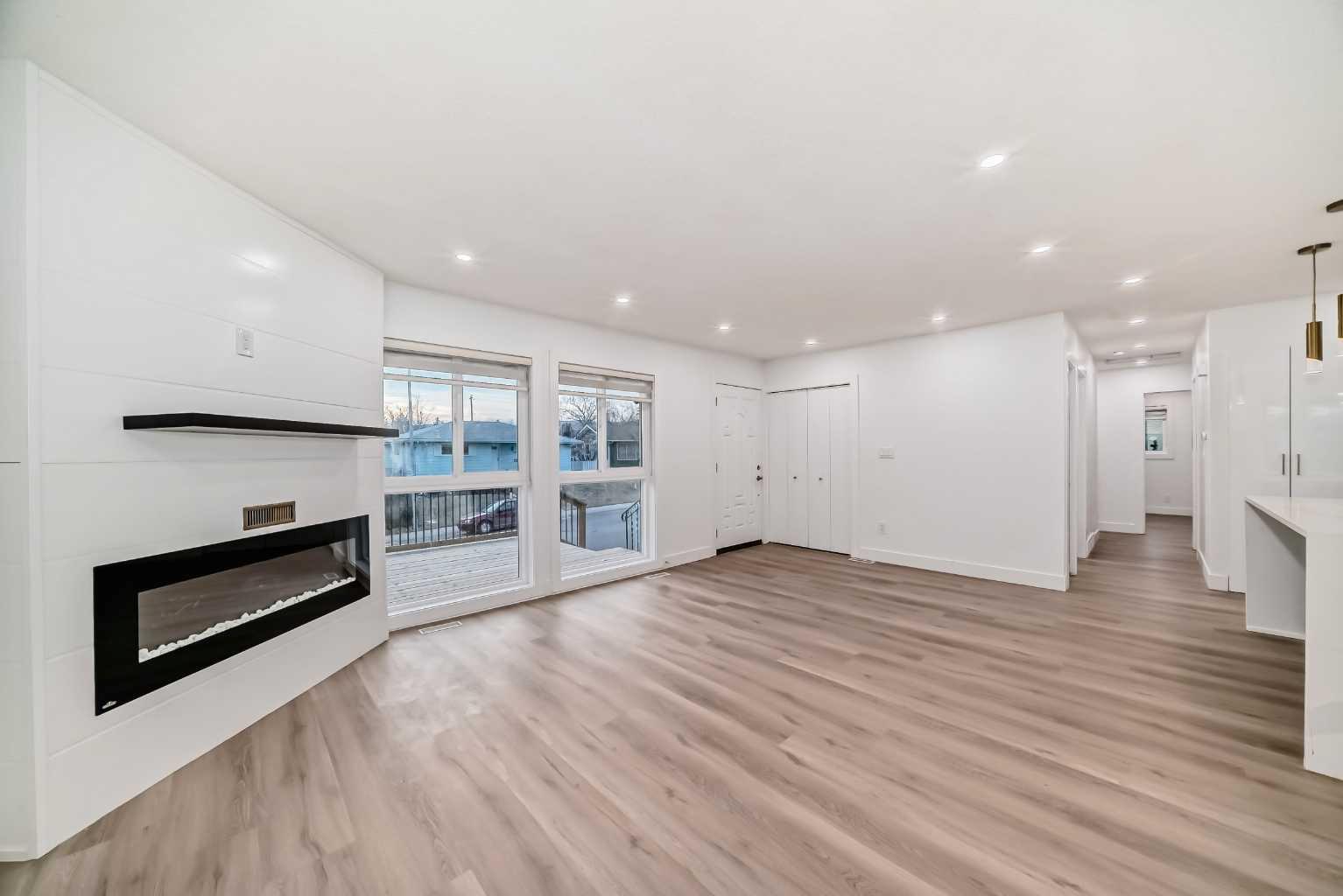 304 Huntbourne Hill NE