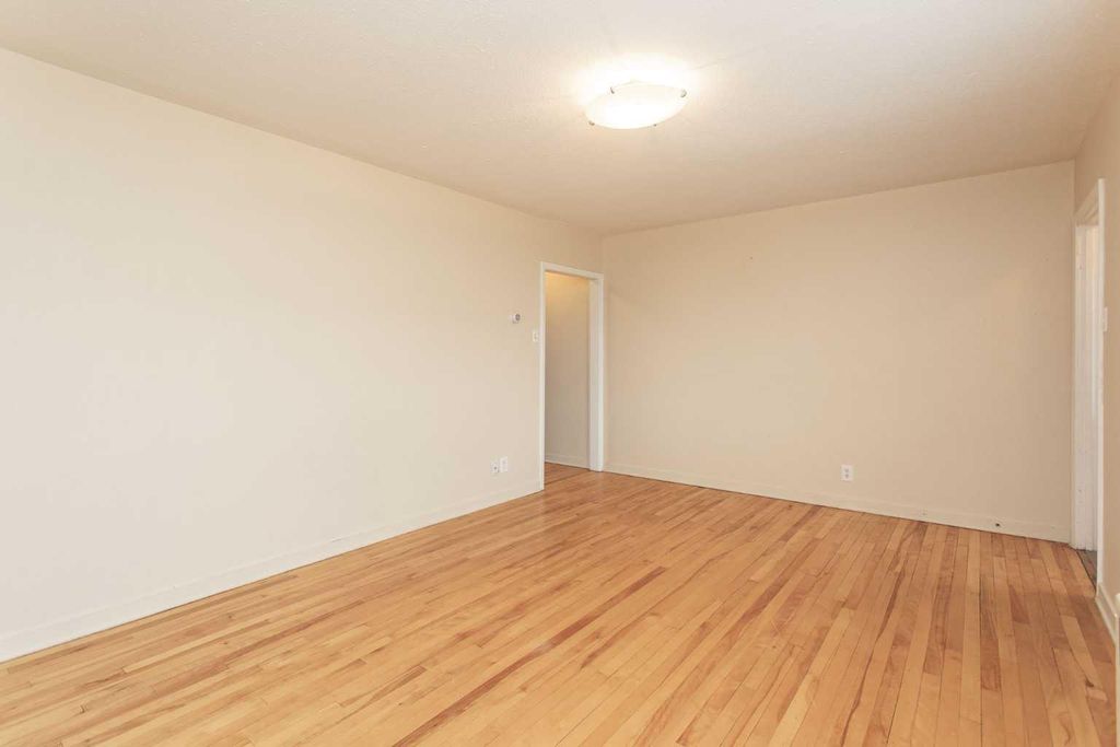 Photo of 5 Poplar Crescent, Rural Red Deer County, AB T4S 1V3 (MLS # A2303841)