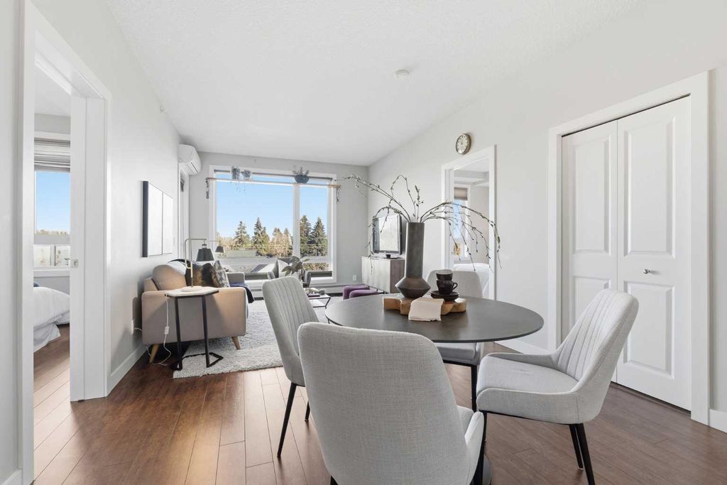 Photo of 607 17 Avenue NW #403, Calgary, AB T2M 0N6 (MLS # A2269216)