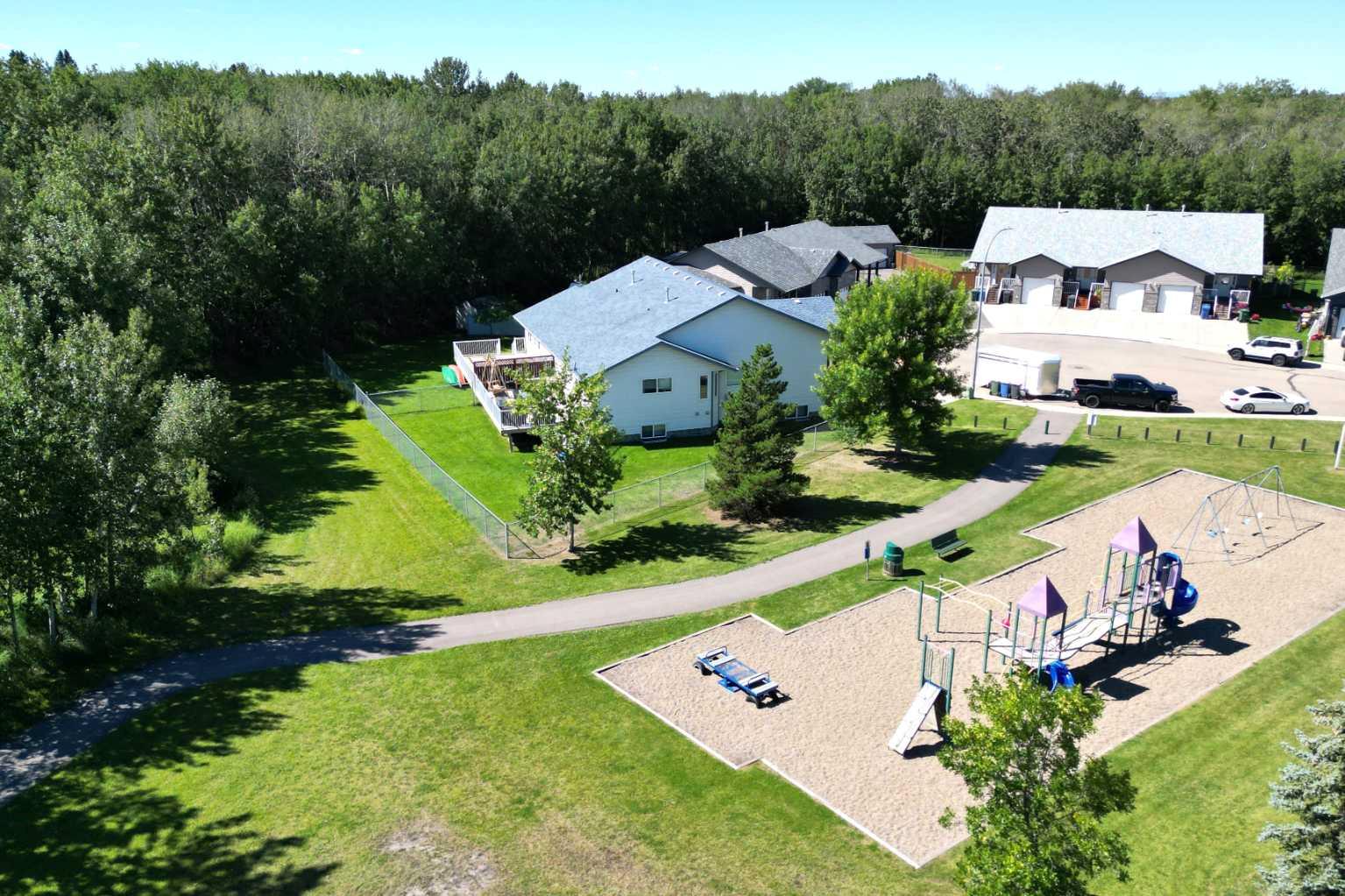 5515 52 Avenue Close