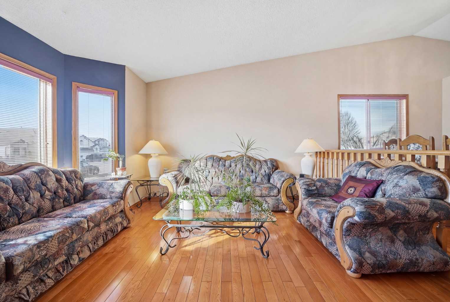 2855 Catalina Boulevard NE