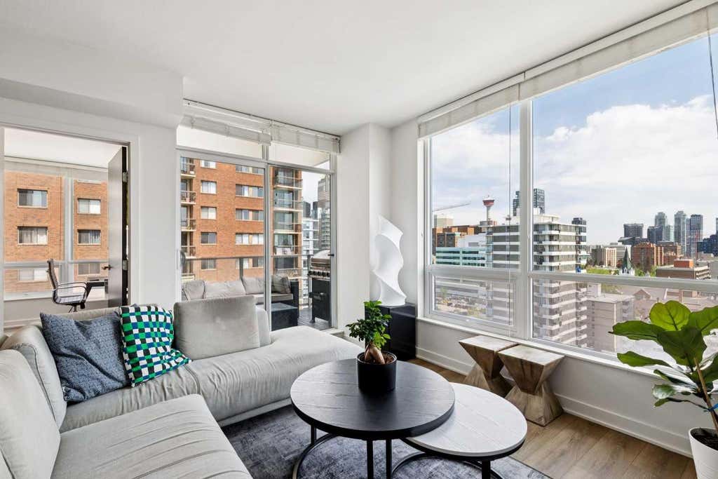 Photo of 626 14 Avenue SW #1203, Calgary, AB T2R 0X4 (MLS # A2322077)