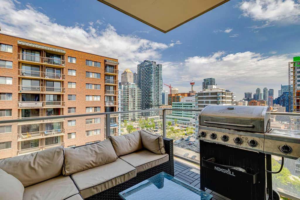 Photo of 626 14 Avenue SW #1203, Calgary, AB T2R 0X4 (MLS # A2322077)