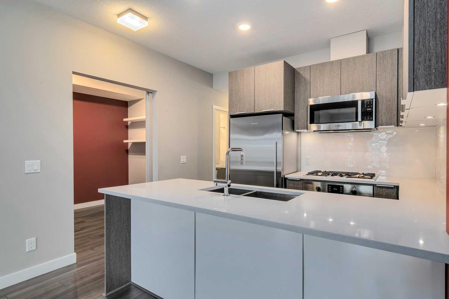 823 5 Avenue NW 315