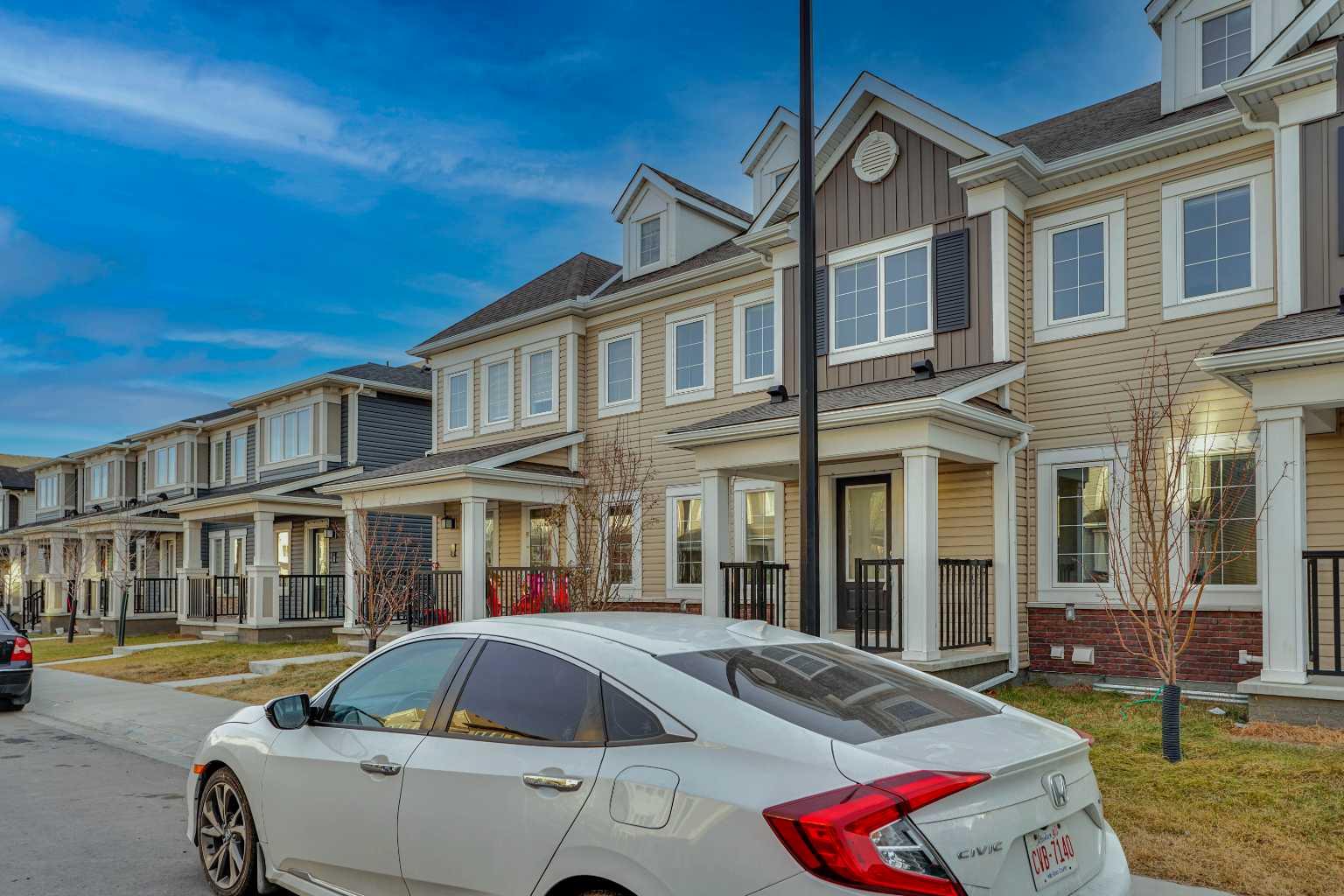 158 Cityside Grove NE