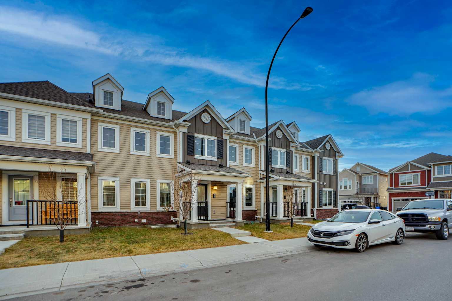 158 Cityside Grove NE