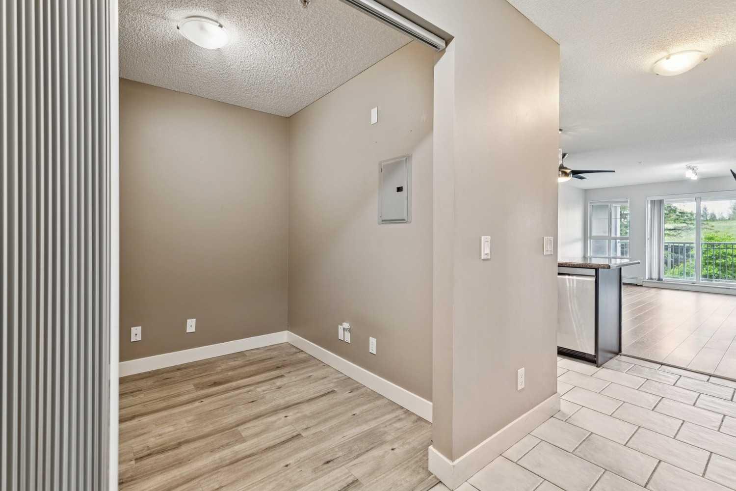 35 Richard Court SW 245