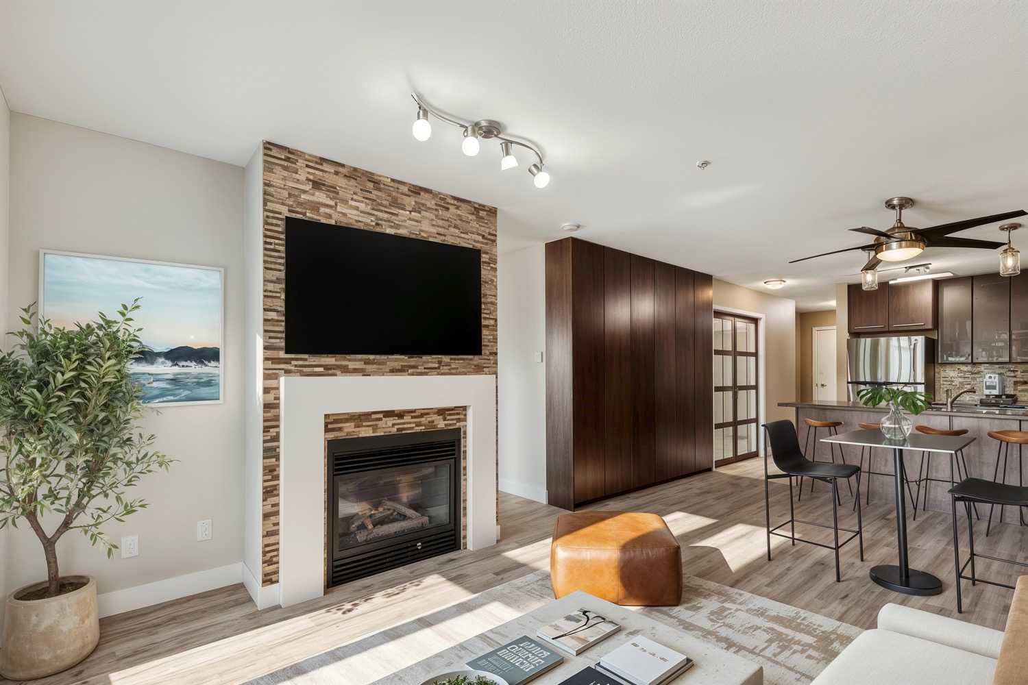 35 Richard Court SW 245