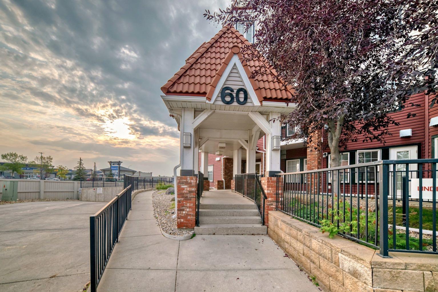 60 Royal Oak Plaza NW 120