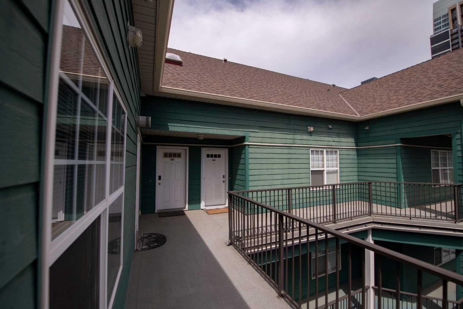 112 14 Avenue SE 235
