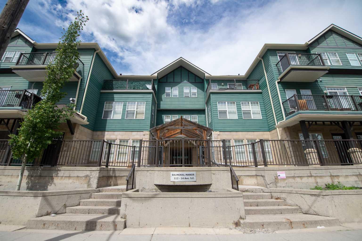 112 14 Avenue SE 235