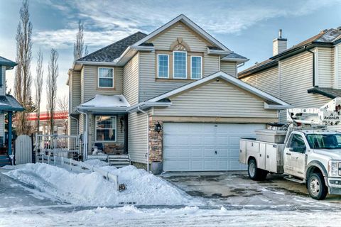33 Citadel Estates Terrace NW Calgary AB T3G 4S5