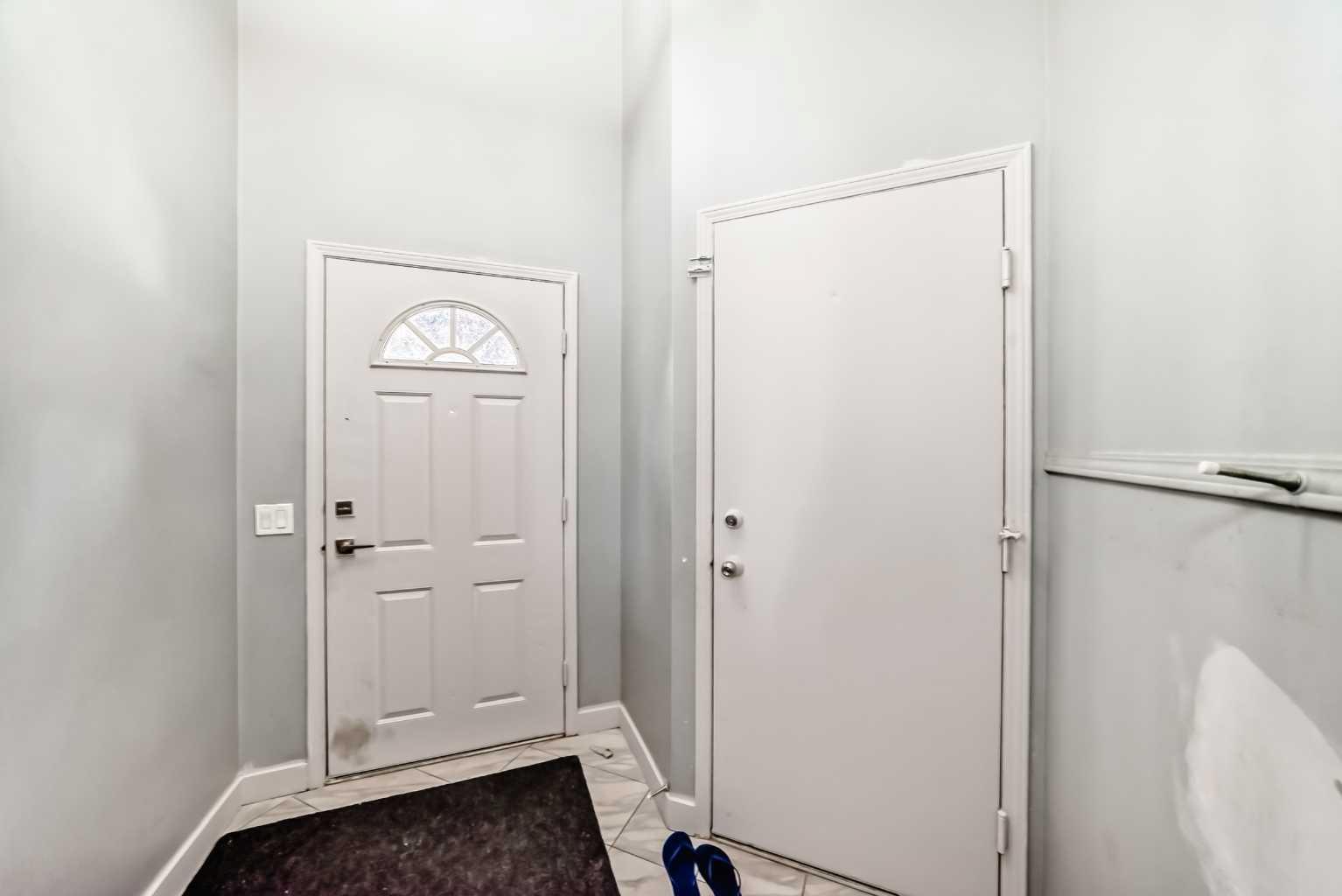 52 MARTINGLEN Place NE