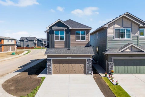 Photo of 215 Sora Terrace SE, Calgary, AB T3S 0L9 (MLS # A2318896)