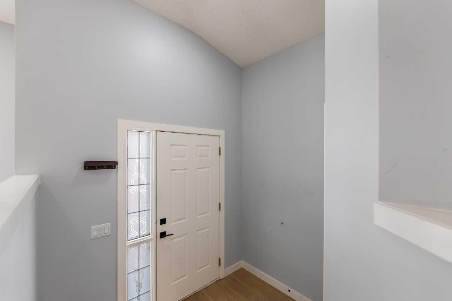 102 Martin Crossing Grove NE