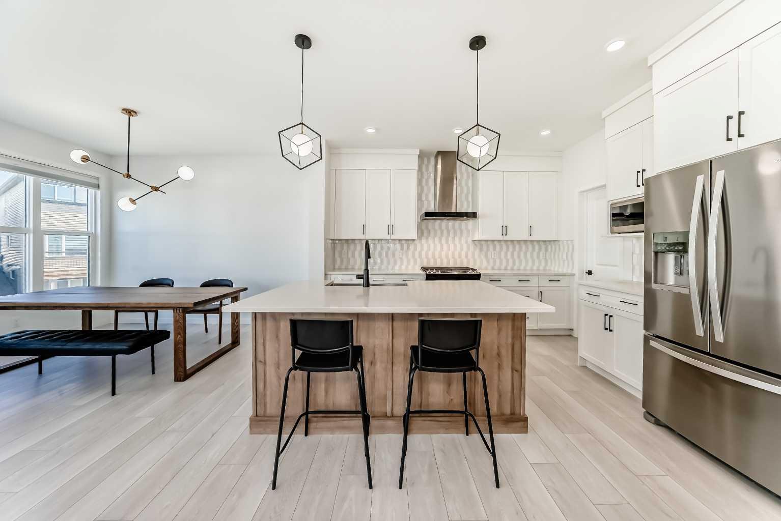 392 Carringvue Place NW