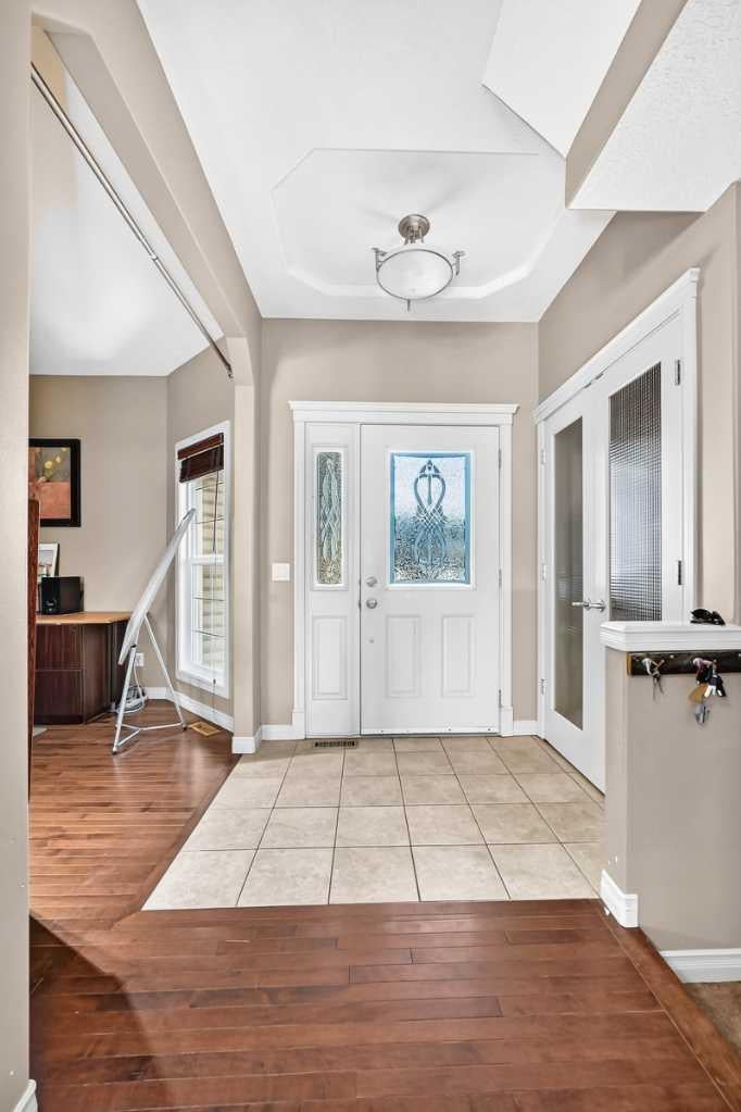 246 Crystal Green Point