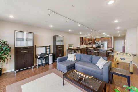 Photo of 103 10 Avenue NW #402, Calgary, AB T2M 0B4 (MLS # A2331090)