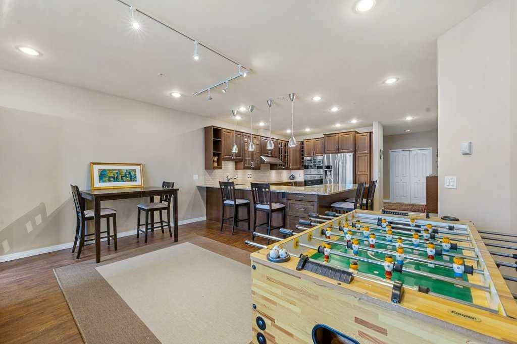 103 10 Avenue NW 402