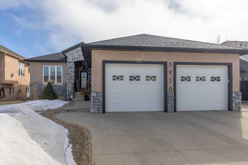 Photo of 5910 Park Meadows Crescent, Olds, AB T4H 1Y2 (MLS # A2294065)