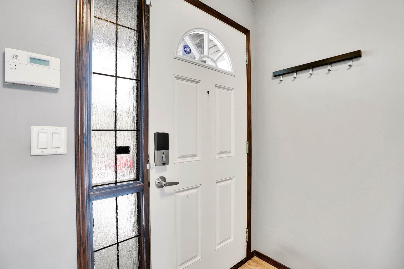 210 Cranberry Place SE