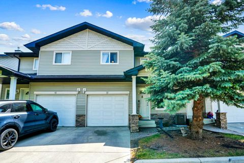 760 Railway Gate SW 702 Airdrie AB T4B 3C5