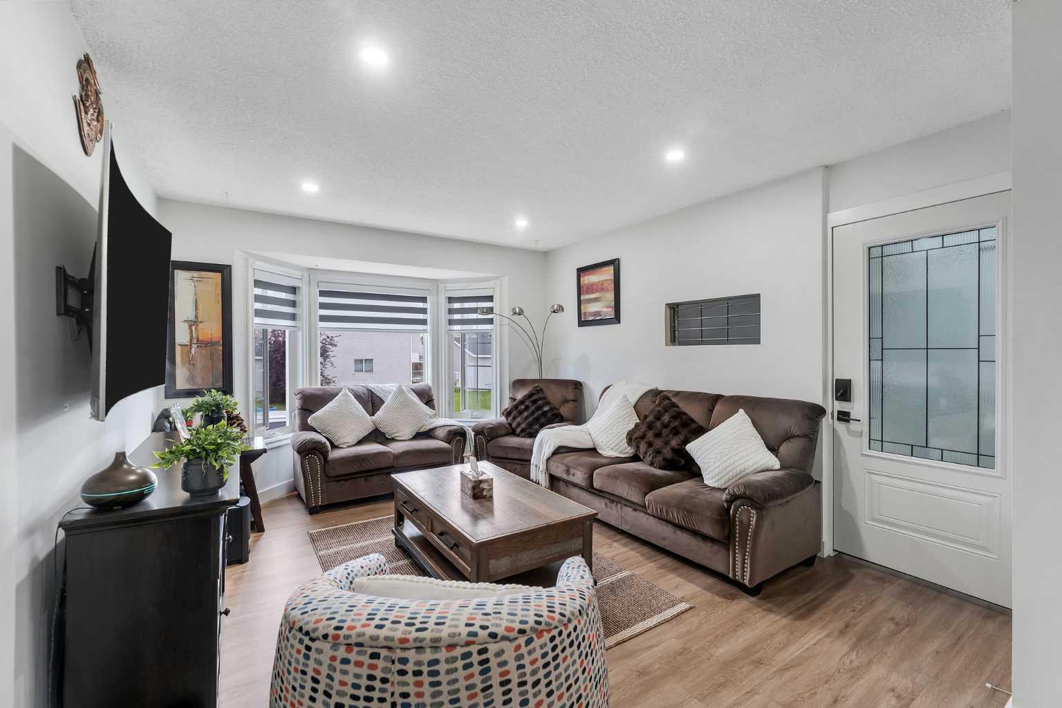 248 Falmere Way NE