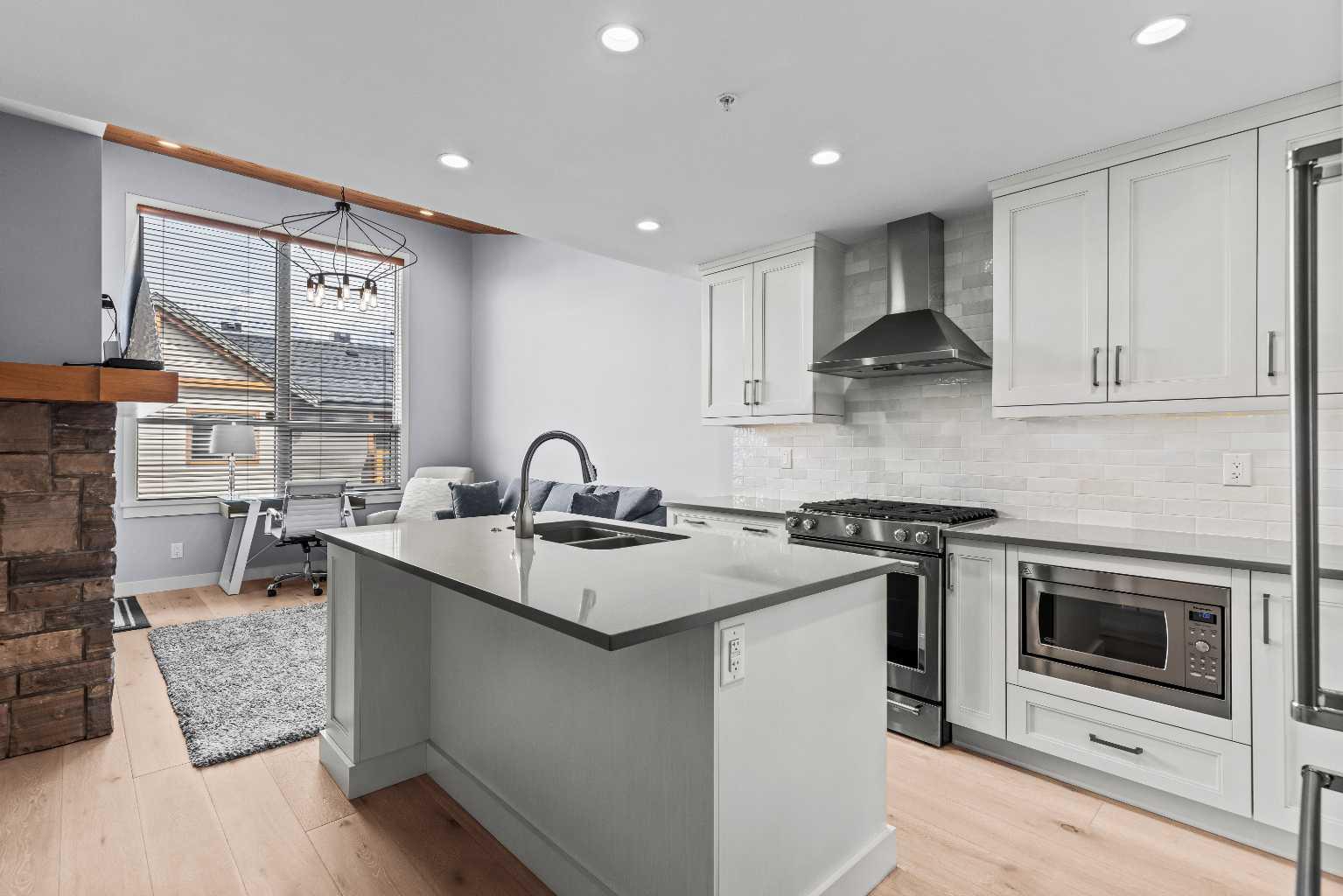1105 Spring Creek Drive 409
