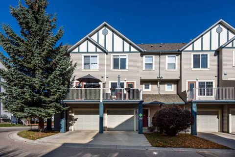 219 Copperfield Lane SE Calgary AB T2Z 4T2