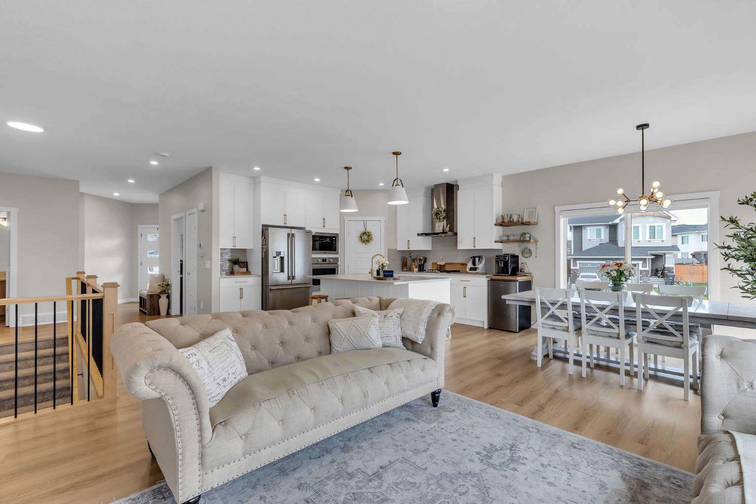 315 Monterey Place SE
