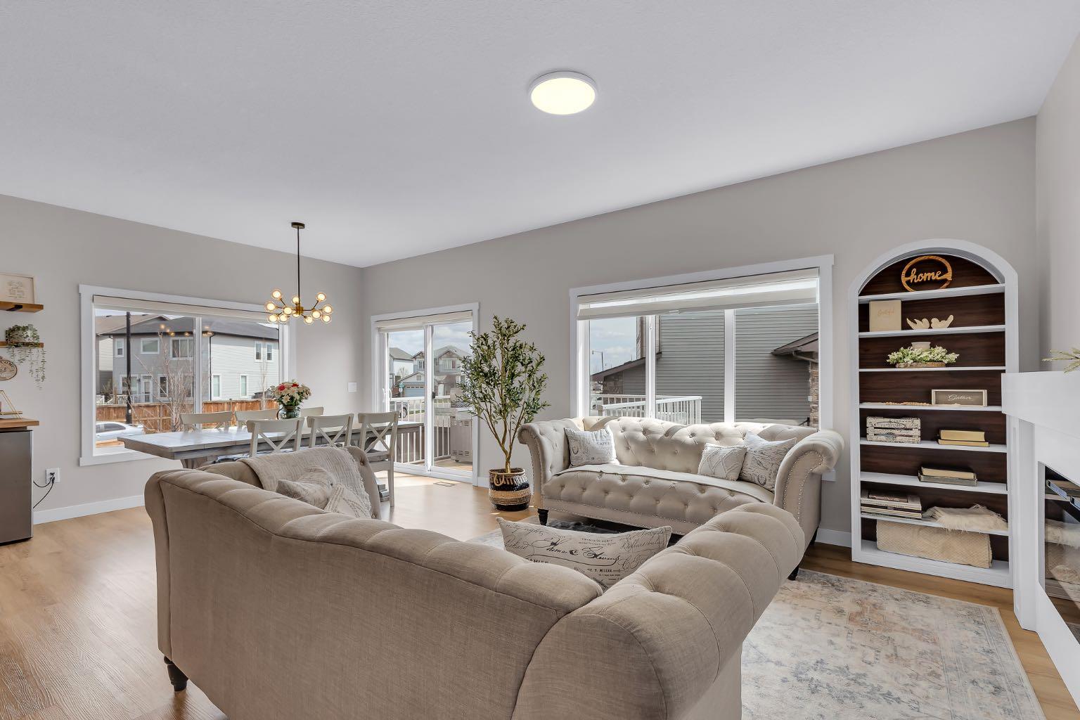 315 Monterey Place SE