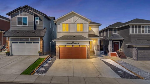 Photo of 149 Baysprings Gardens, Airdrie, AB T4B 5C5 (MLS # A2340653)