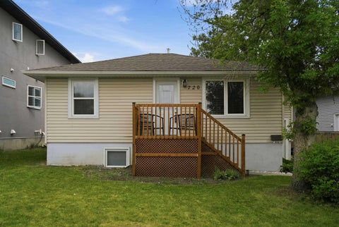 Photo of 720 69 Avenue SW, Calgary, AB T2V 0P2 (MLS # A2316557)