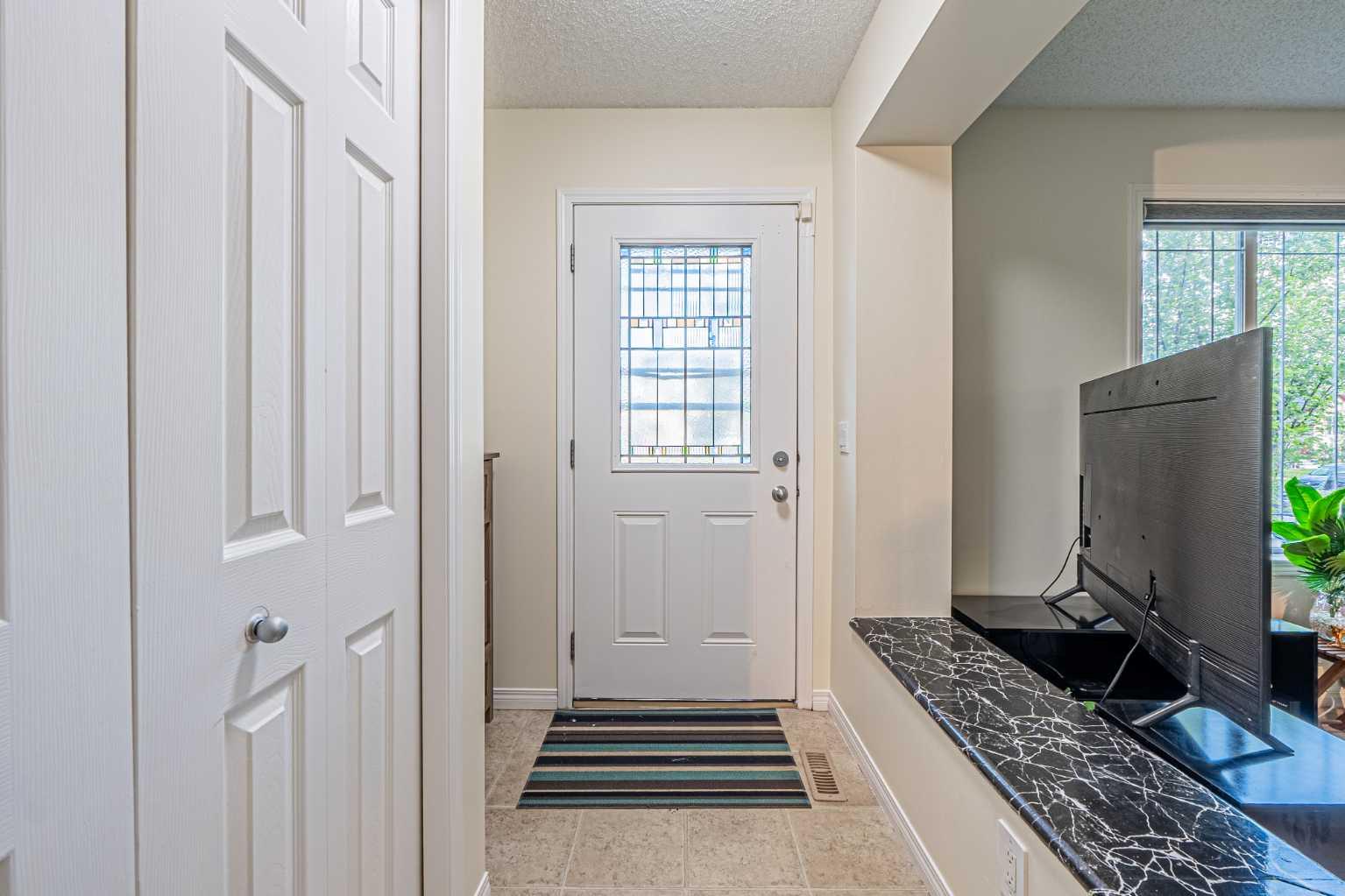 9249 Saddlebrook Drive NE