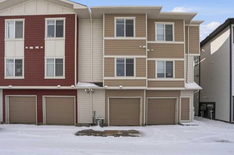 95 Skyview Close NE 404 Calgary AB T3N 1X2