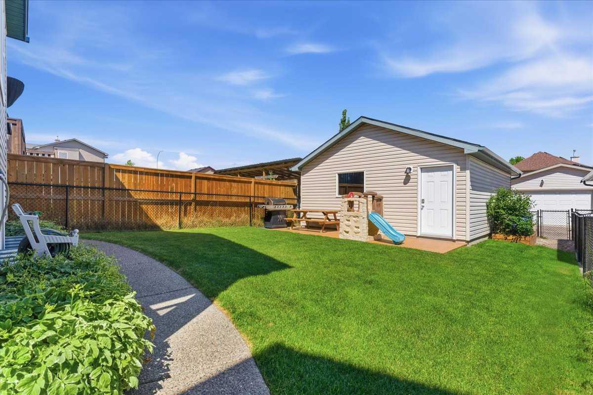 132 Covebrook Close NE