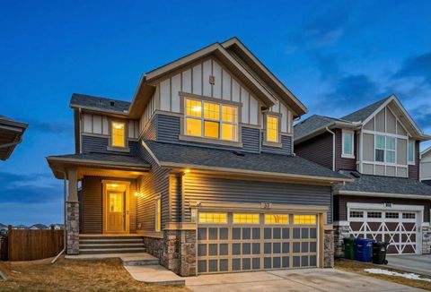 37 Kingsbury Close SE Airdrie AB T4A 0R3