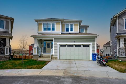 Photo of 717 Windrow Manor SW, Airdrie, AB T4B 5H6 (MLS # A2330965)