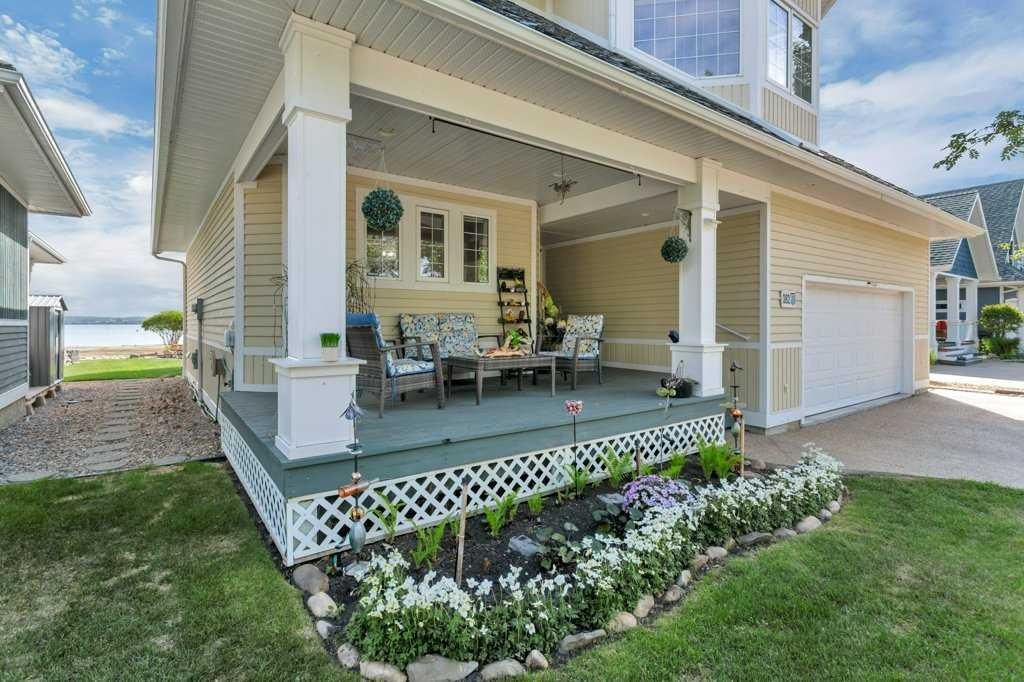 Photo of 382 Marina Bay Place, Sylvan Lake, AB T4S 1E9 (MLS # A2315999)