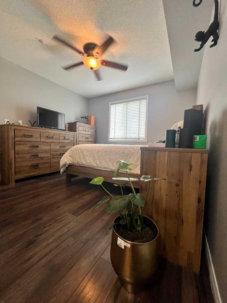 31 Country Village Manor NE 4108