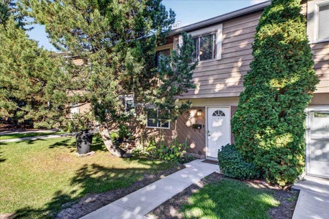 Photo of 4940 39 Avenue SW #61, Calgary, AB T3E 6M7 (MLS # A2346759)