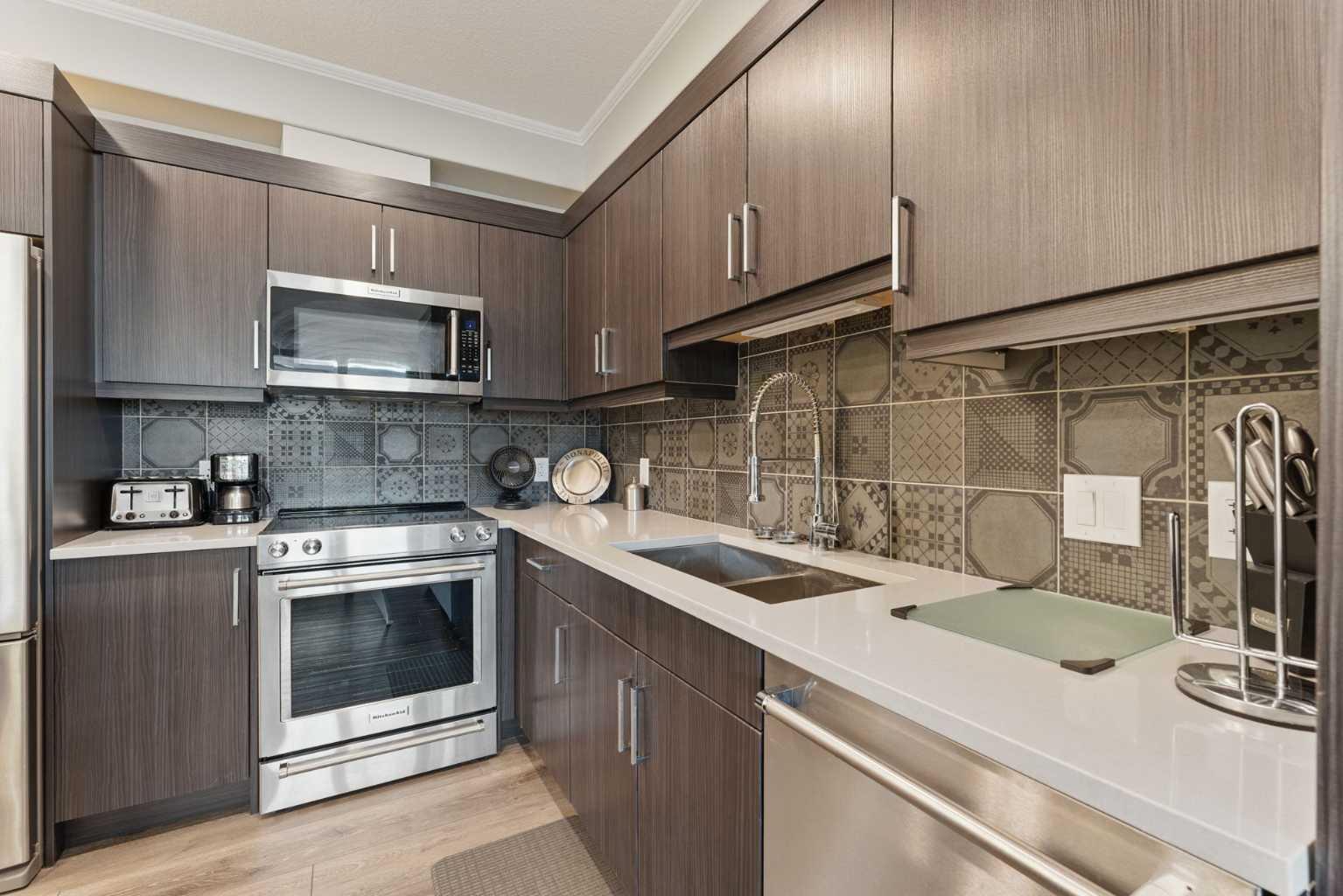 80 Greenbriar Place NW 1312