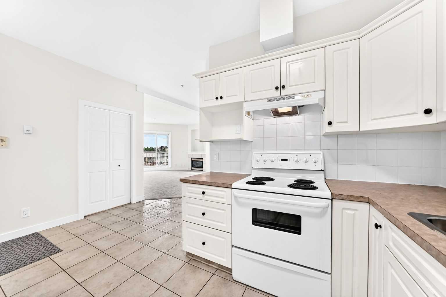 1905 Centre Street NW 301