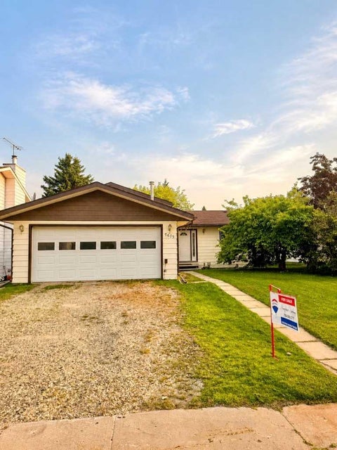 Photo of 5405 46 Street, Valleyview, AB T0H 3N0 (MLS # A2340822)