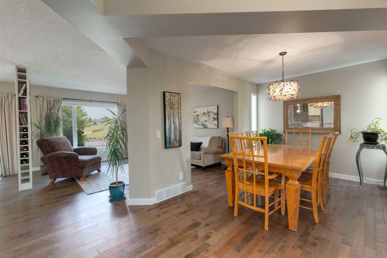 21 Springbank Rise SW