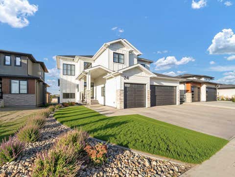 Photo of 24 Coulee Ridge Drive SW, Medicine Hat, AB T1B 0T3 (MLS # A2328436)